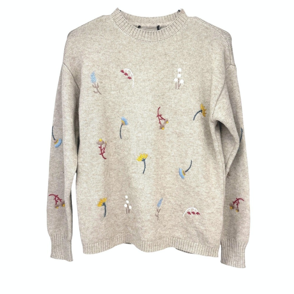 CHARLIE B  Oatmeal Beige Embroidered Floral Crewneck Sweater‎ S